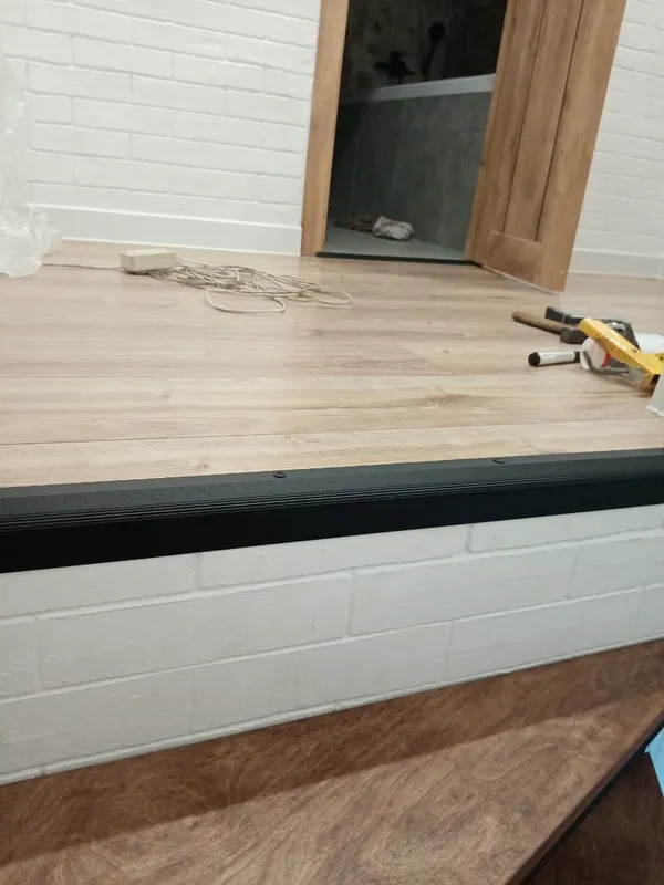 Порог угловой MSC 54*41.900.106 Ясень белый