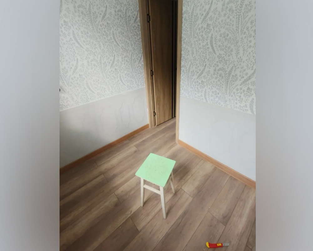 Плинтус ПВХ MAGIC STIСK 77мм 2,2 м MS12 Ятоба