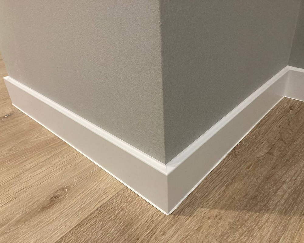 Плинтус ХДФ Dollken Cubu Flex Life 80мм х 2,5 м 1013 Белый