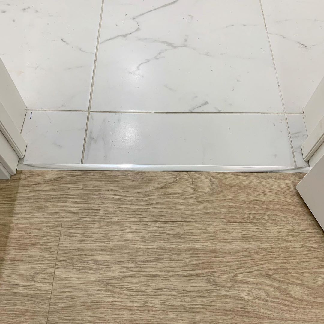 Алюминиевый  профиль ПТ-26 (658)  бронза/глянец 2,7 м