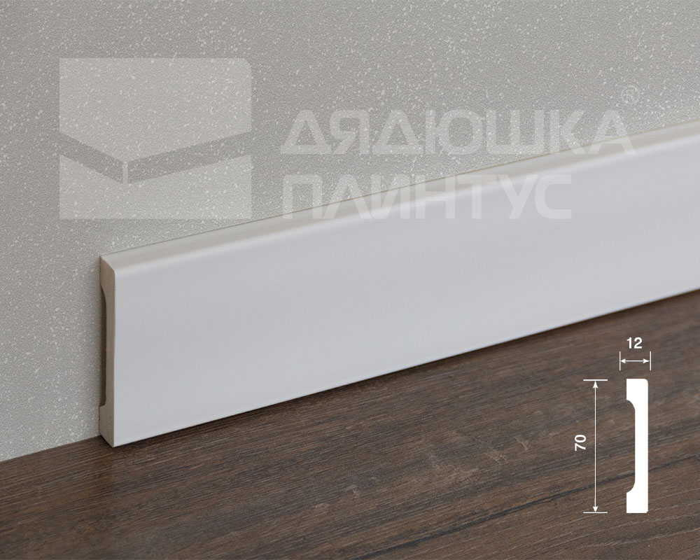 Плинтус из полистирола высокой плотности HI WOOD B70V1 70мм х 12мм х 2,0м.