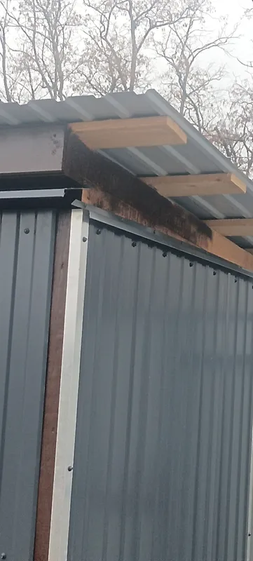 Уголок равнополочный 10х10 мм Уп 01.2000.502л Золото. Цена за 5 штук.