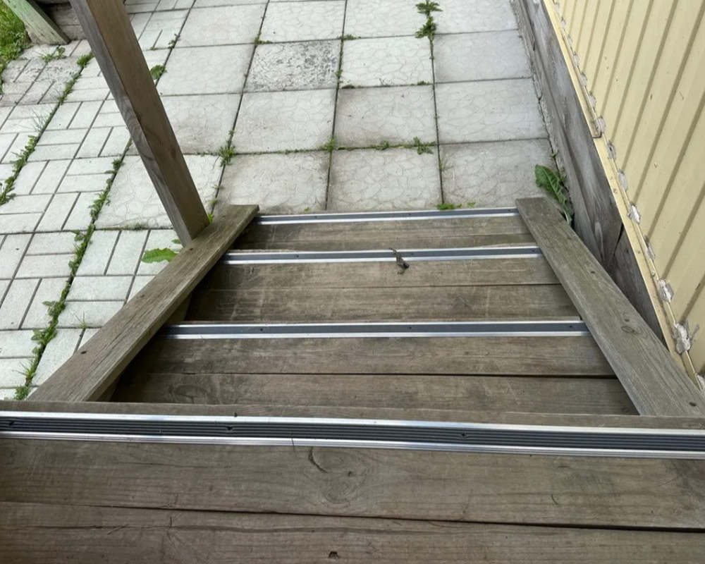 Порог одноуровневый ПС 08-1.2700.201лч Серебро