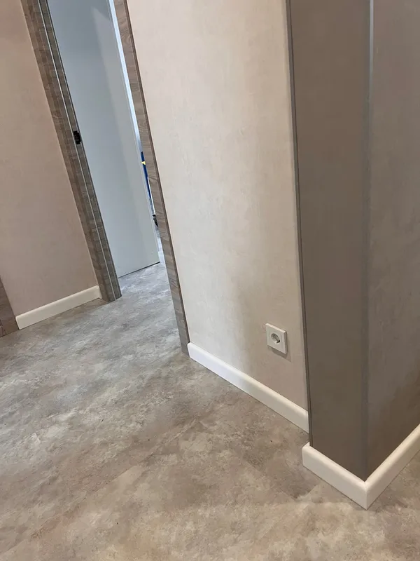 Угол декоративный 10х10 Уп 01-27.2700.501л