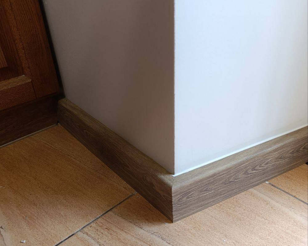 Плинтус ПВХ Рико Концепт 80мм 2,2м 80025