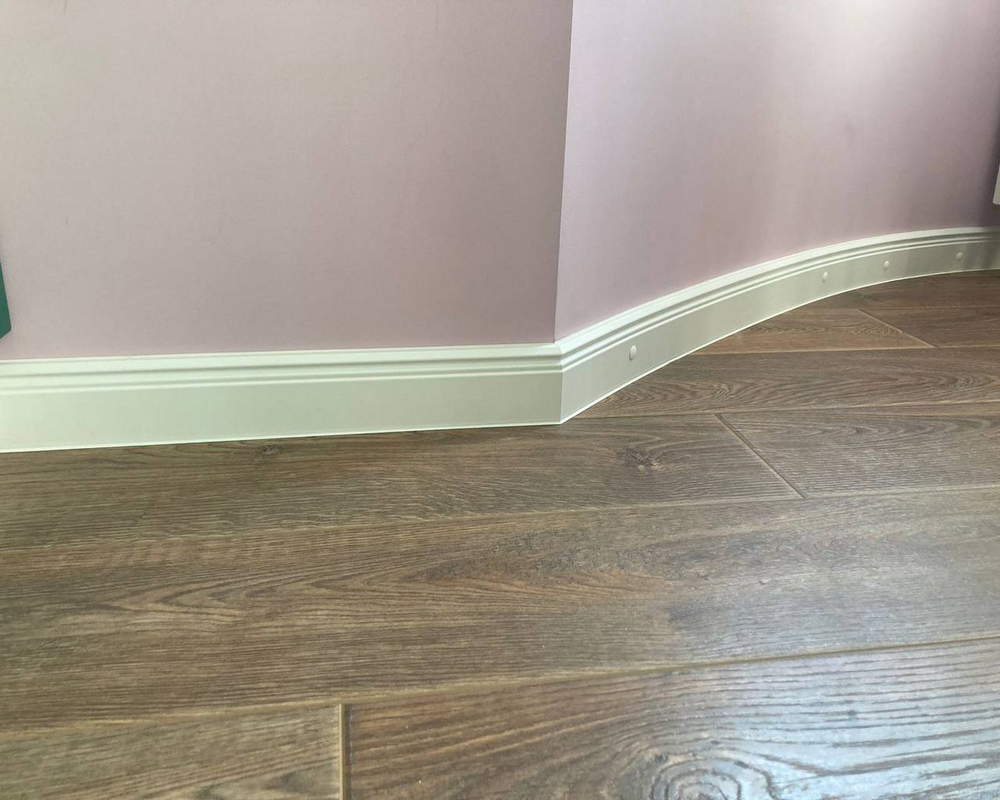 Плинтус ХДФ Dollken Cubu Hamburg Style 80мм х 2,5 м 5012 Белый