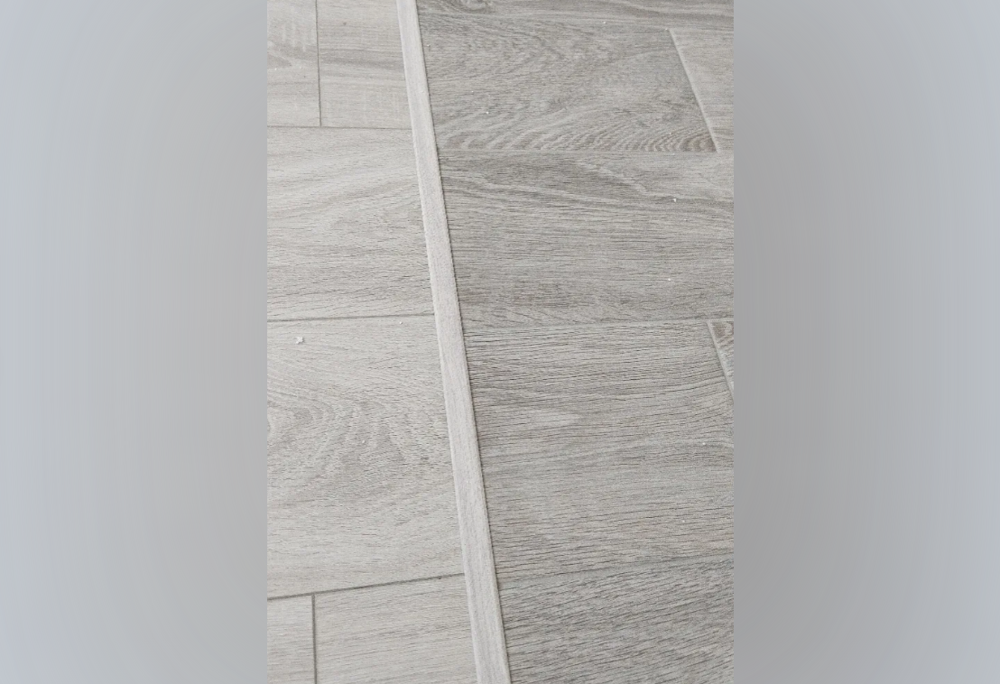 Т-образный порог MAGIC STICK. 20 мм 0,9 м Дуб хельсинки