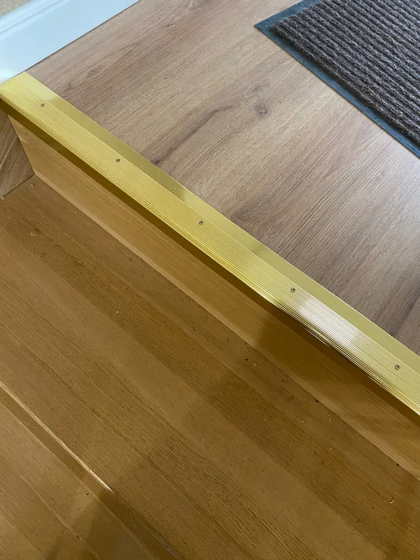 Порог угловой MSC 54*41.900.087 Дуб беленый