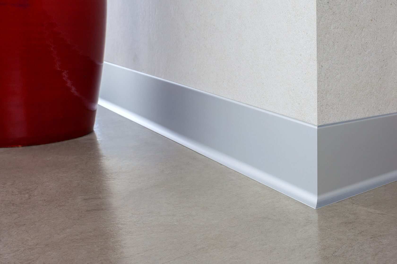 Алюминиевый плинтус AKBD40-MS 2,5м Серебро матовое