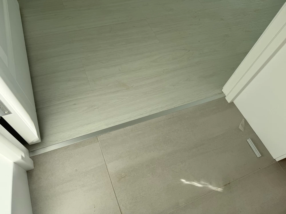 Профиль Т-образный Волшебная палочка MSPS 09.2700.01L Серебро люкс