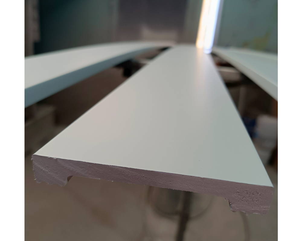 Плинтус ПОЛИСТИРОЛ HI WOOD B90V2 90мм х 14мм х 2,0м. Окраска включена в стоимость