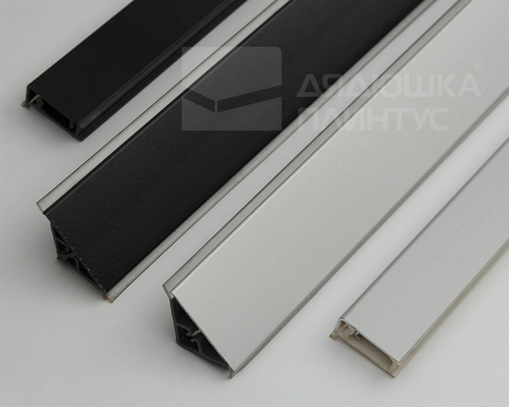 Плинтус для столешниц гладкий Алюминий 25*25мм 3,05м. Черный