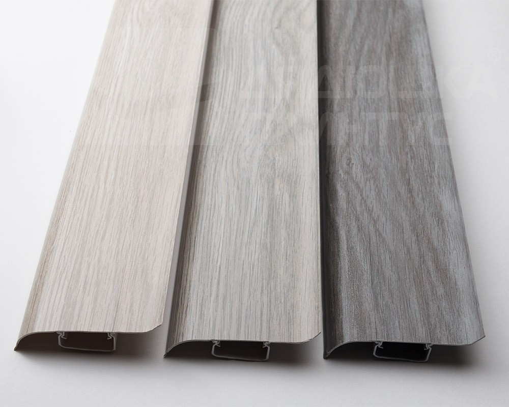 Плинтус ПВХ Идеал Классик 70мм 2,2м 267 Клен белый