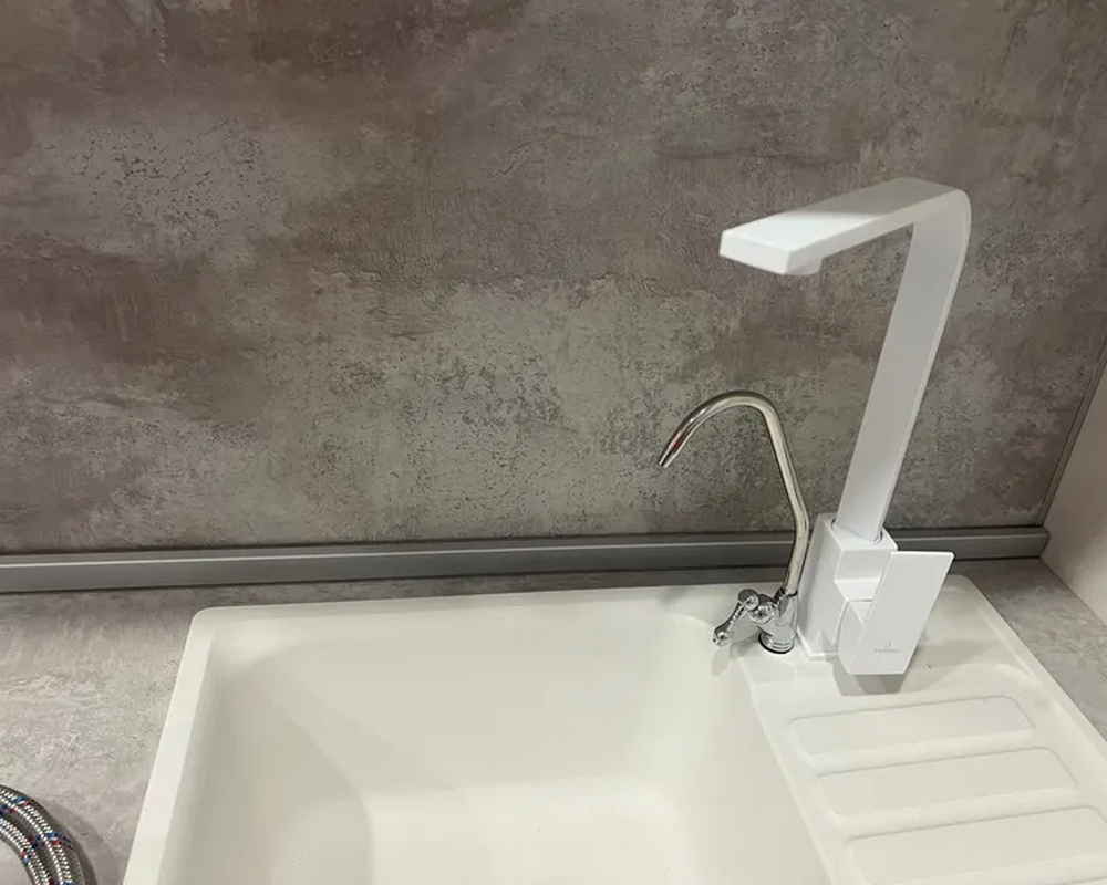 Плинтус для столешницы Алюминий 25*10мм 3,05м Серебро