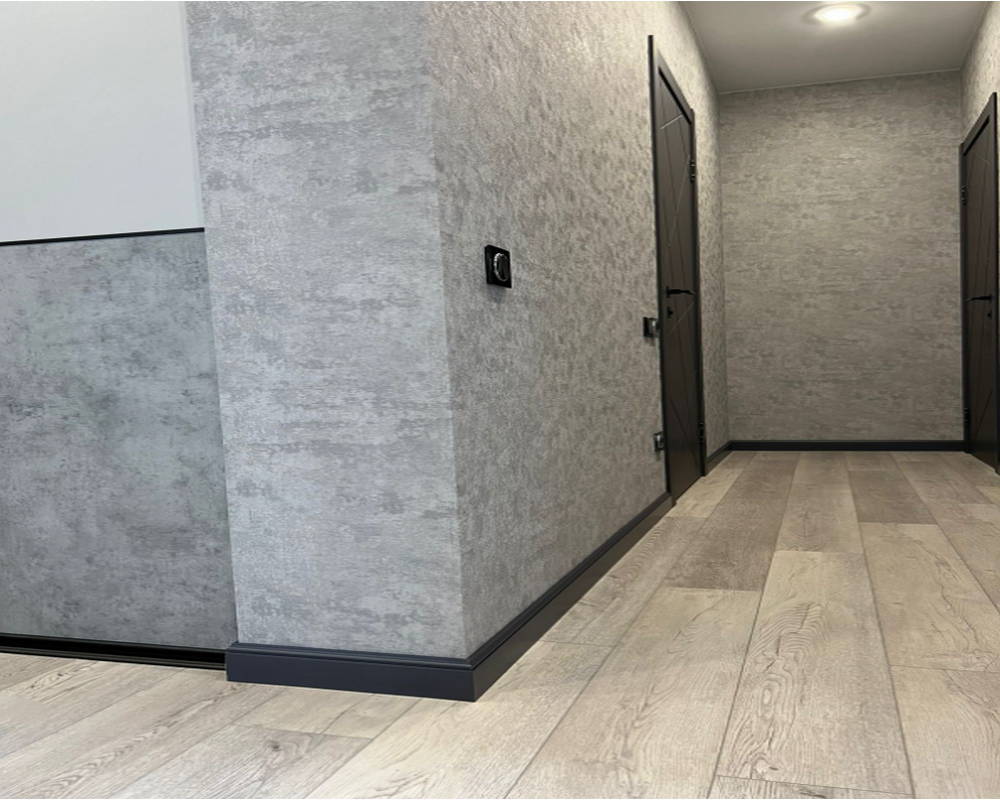 Плинтус из полистирола высокой плотности Волшебная Палочка 80*12*2000. MSPOL 102. Окраска включена в стоимость