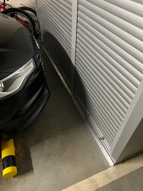 Уголок разнополочный 40*10 мм Уп 13.2000.502л Золото. Цена за 5 штук.