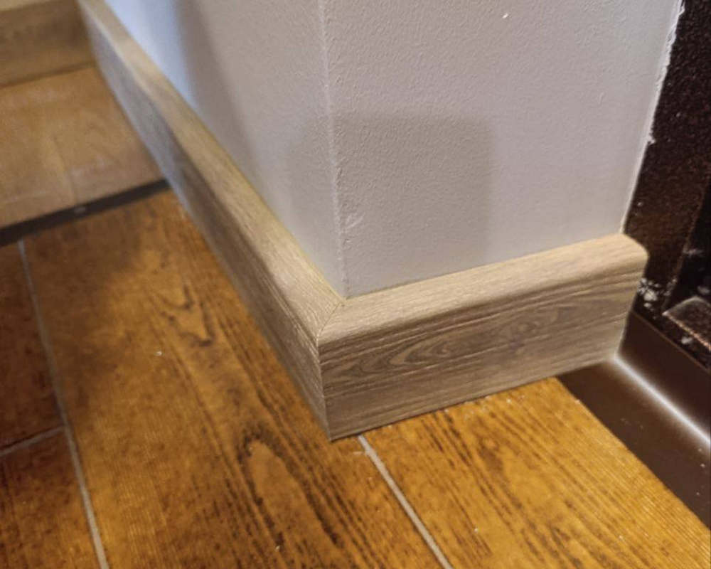 Плинтус ПВХ Рико Концепт 80мм 2,2м. 80002