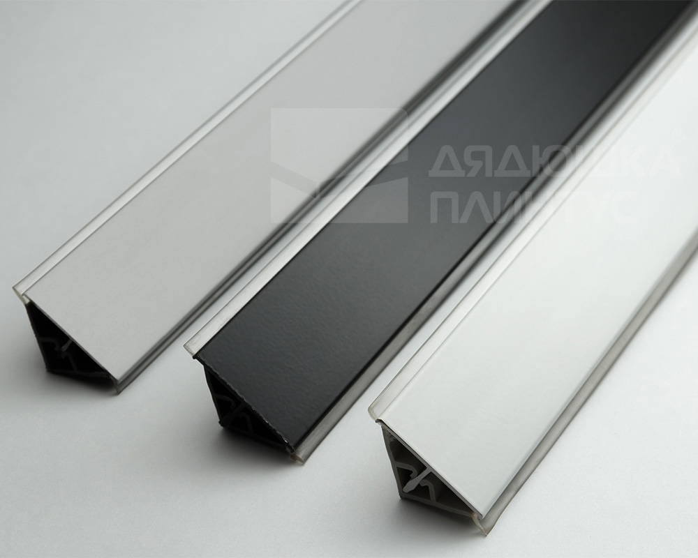 Плинтус для столешниц гладкий Алюминий 25*25мм 3,05м. Черный
