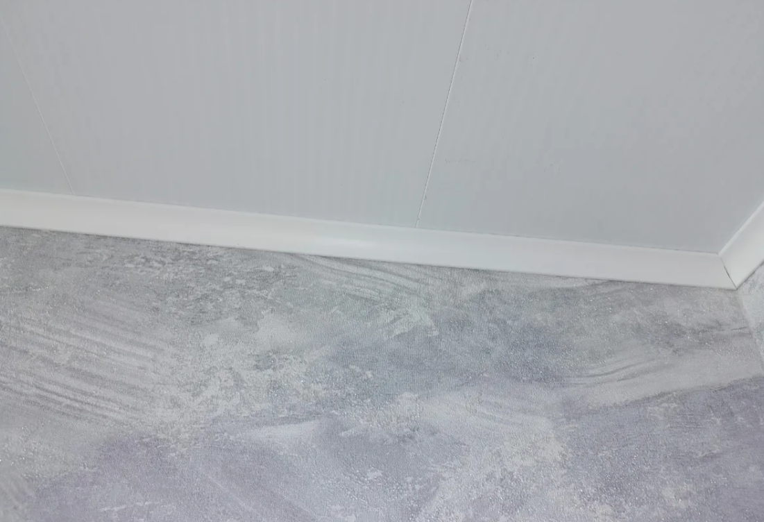 Молдинг Волшебная палочка MSST 103 10мм х 10мм х 2,0м Белый под покраску